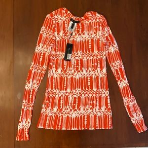 BCBG orange and white cotton stretch long sleeve T
